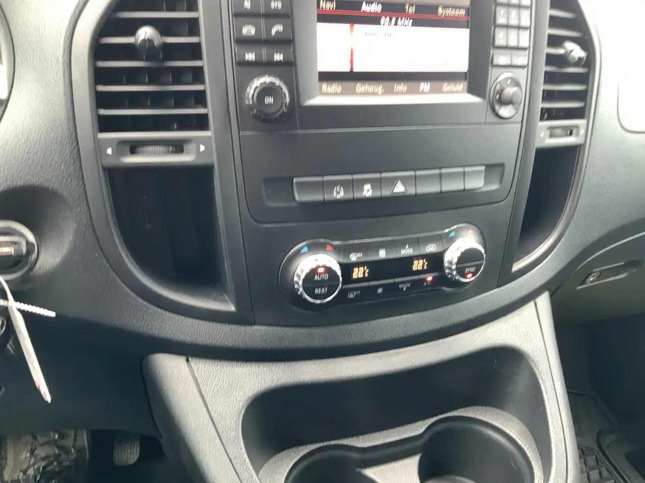 Mercedes-Benz Vito 116 CDI Lang Automaat Airco Cruise Camera Trekhaak - Autoutilitară compactă: Foto 5 Mercedes-Benz Vito 116 CDI Lang Automaat Airco Cruise Camera Trekhaak - Autoutilitară compactă: Foto 5