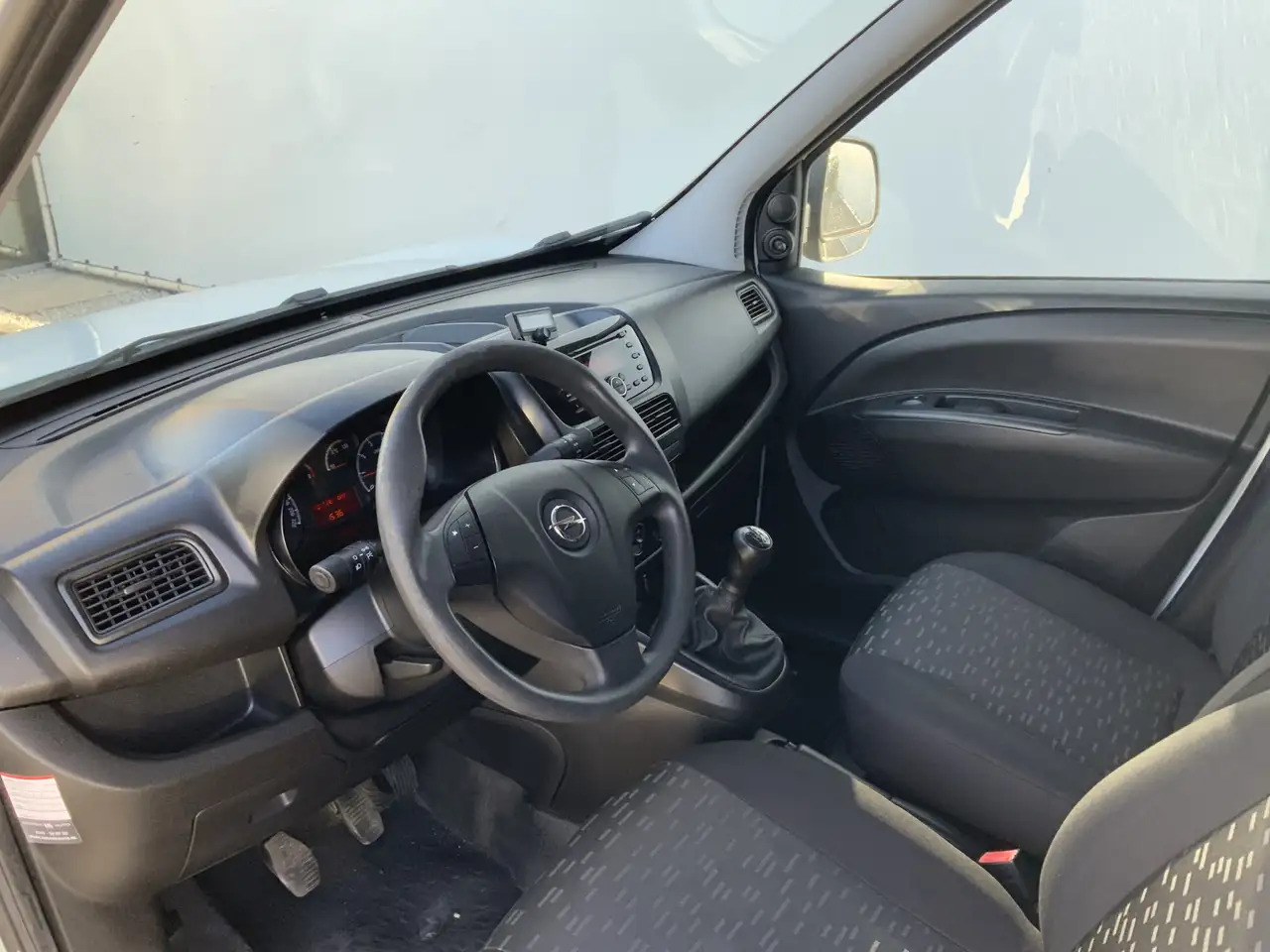 Opel Combo 1.3 CDTi L1H1 ecoFLEX Edition Airco Trekhaak 1000 - Autoutilitară compactă: Foto 5 Opel Combo 1.3 CDTi L1H1 ecoFLEX Edition Airco Trekhaak 1000 - Autoutilitară compactă: Foto 5