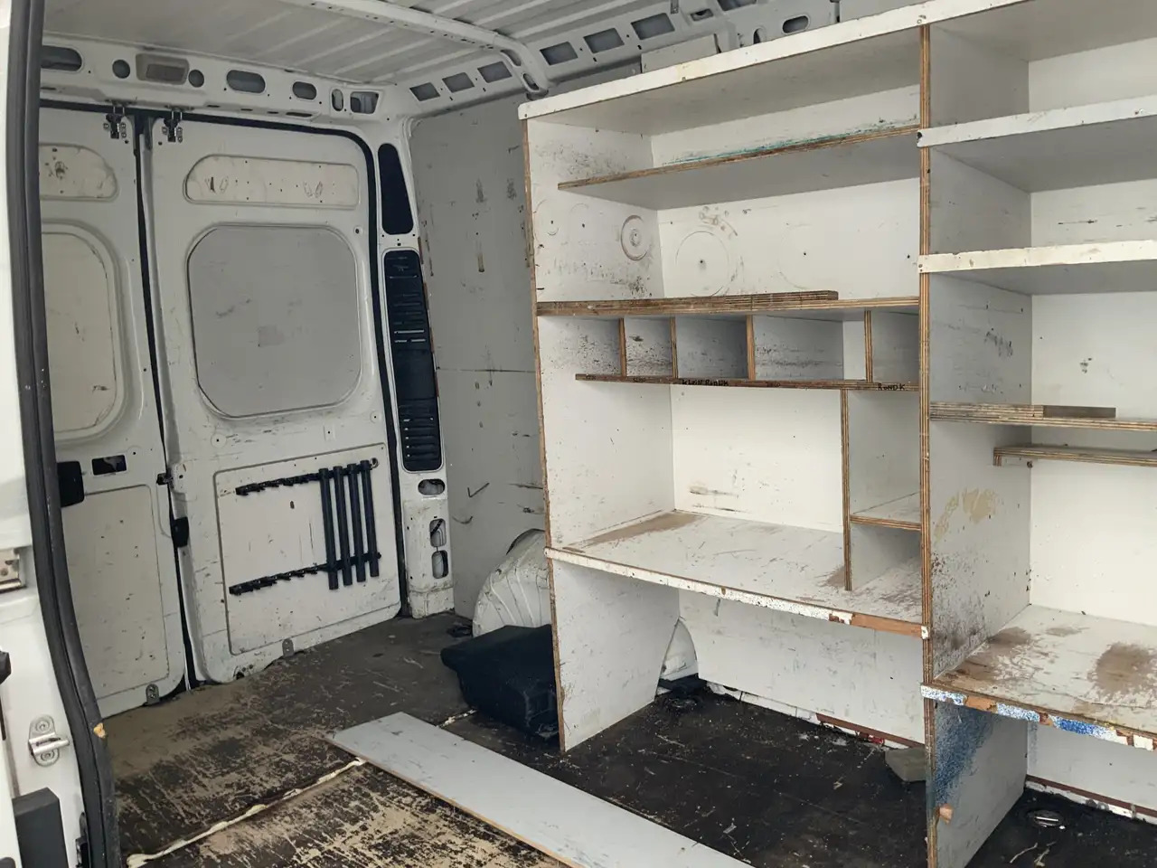 Peugeot Boxer 330 2.2 HDI L2H2 Première Airco Cruise Camera side - Dubă: Foto 5 Peugeot Boxer 330 2.2 HDI L2H2 Première Airco Cruise Camera side - Dubă: Foto 5