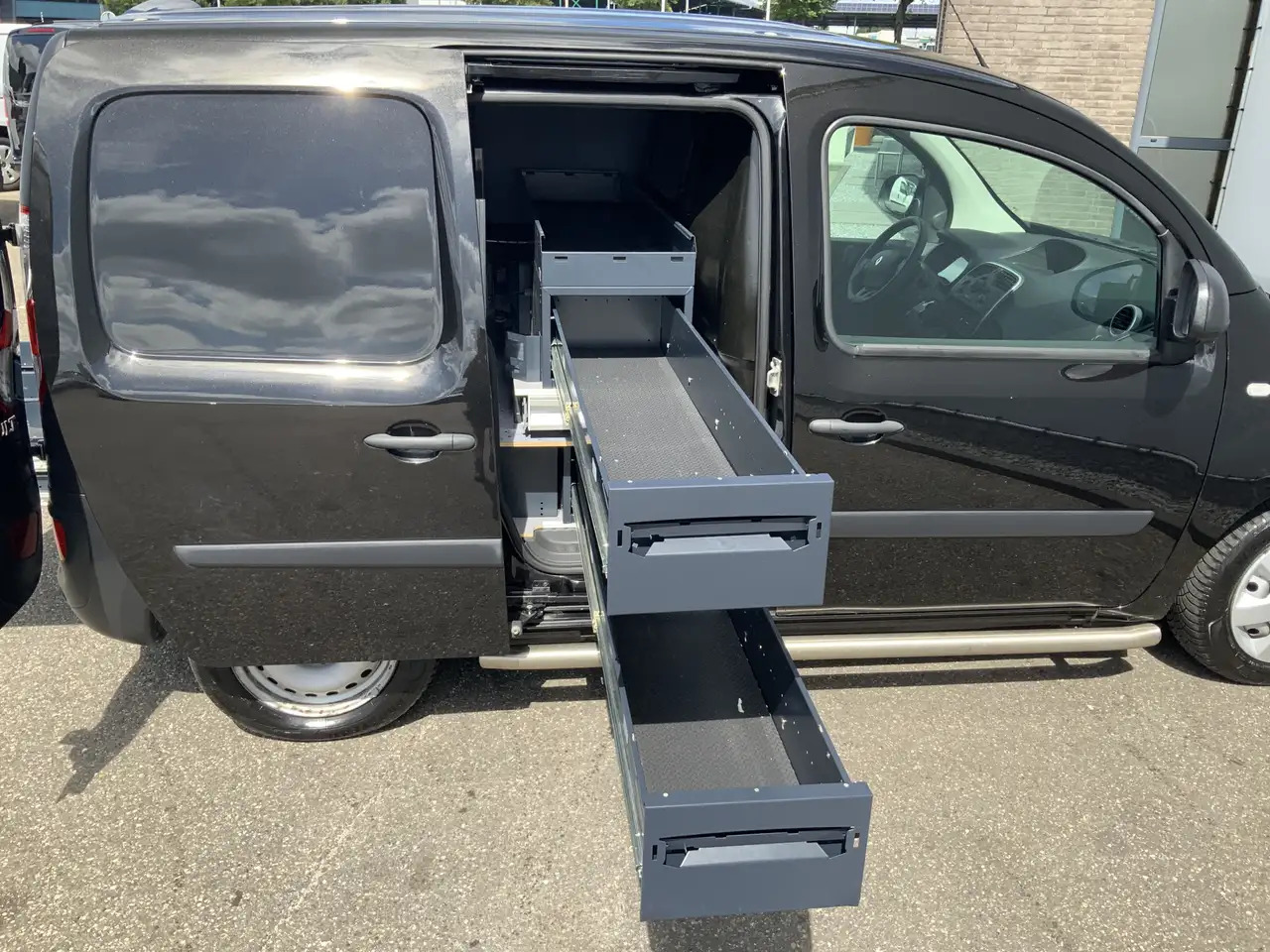 Renault Kangoo 1.5 dCi 90 Energy Comfort Plus .Sortimo Kasten Com - Autoutilitară compactă: Foto 5 Renault Kangoo 1.5 dCi 90 Energy Comfort Plus .Sortimo Kasten Com - Autoutilitară compactă: Foto 5