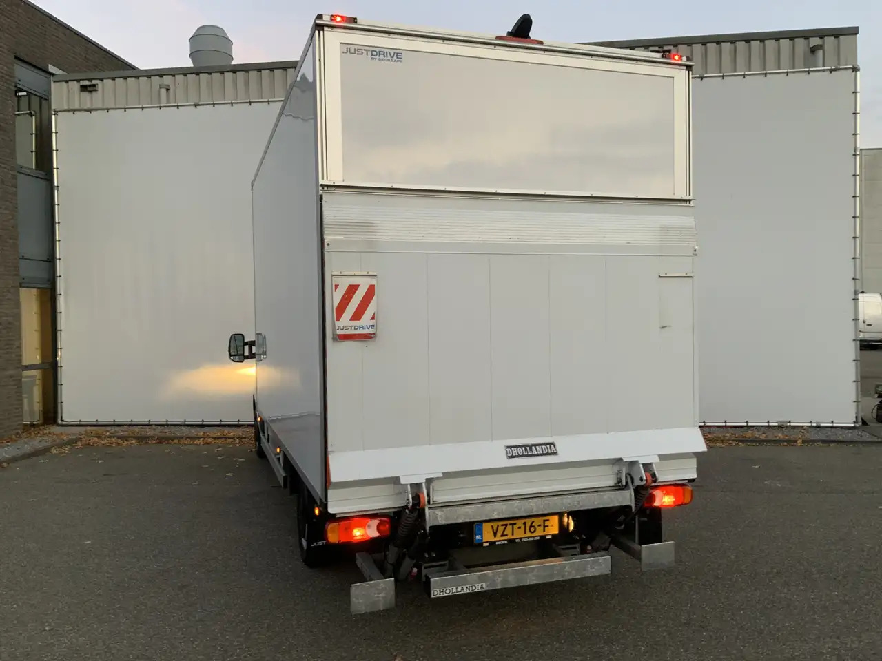 Renault Master T35 2.3 dCi 145 L3 Meubelbak&Klep Zijdeur Airco Cr - Autoutilitară box: Foto 2 Renault Master T35 2.3 dCi 145 L3 Meubelbak&Klep Zijdeur Airco Cr - Autoutilitară box: Foto 2