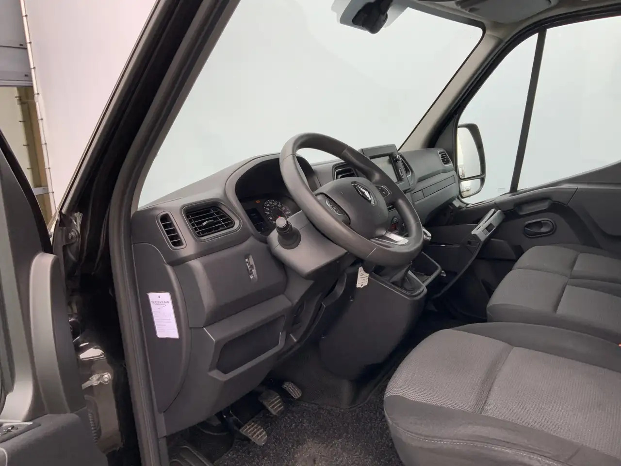 Renault Master T35 2.3 dCi 150 L2H2 Airco Cruise 3 Zits Camera Tr - Dubă: Foto 5 Renault Master T35 2.3 dCi 150 L2H2 Airco Cruise 3 Zits Camera Tr - Dubă: Foto 5