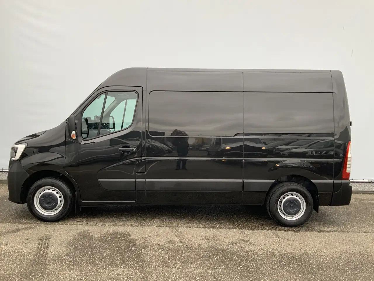 Renault Master T35 2.3 dCi 150 L2H2 Airco Cruise Camera 3 Zits Na - Dubă: Foto 3 Renault Master T35 2.3 dCi 150 L2H2 Airco Cruise Camera 3 Zits Na - Dubă: Foto 3