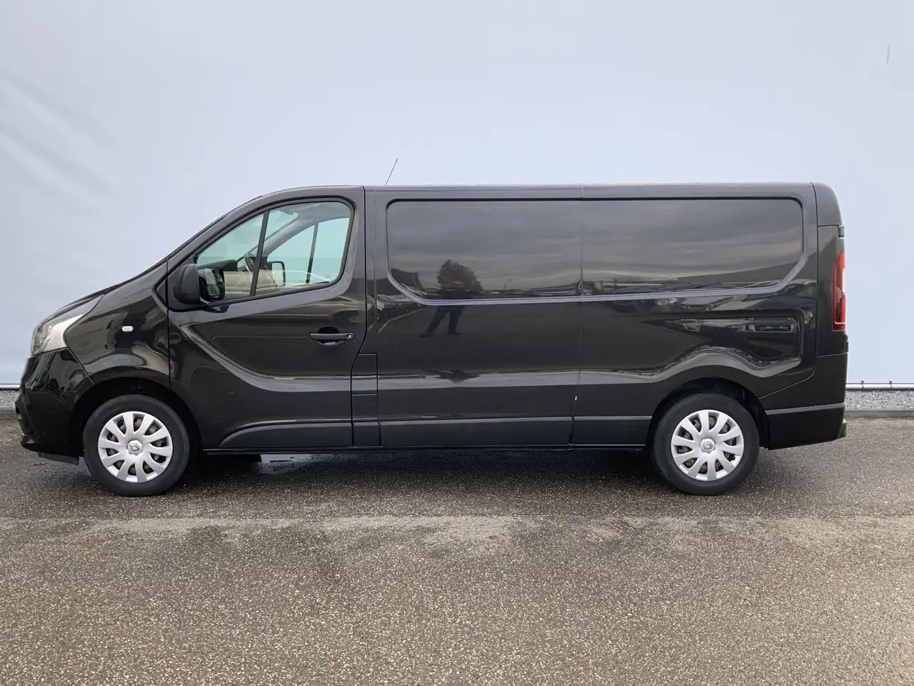 Renault Trafic 1.6 dCi T29 L2H1 Airco Cruise Trerkhaak 2000kg 3 Z - Dubă: Foto 3 Renault Trafic 1.6 dCi T29 L2H1 Airco Cruise Trerkhaak 2000kg 3 Z - Dubă: Foto 3