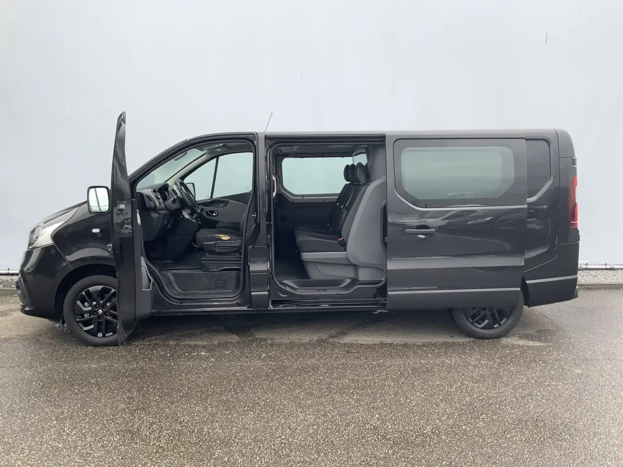 Renault Trafic 1.6 dCi T29 L2H1 Dub Cab 5 Zits Airco Cruise Navi - Autoutilitară cabină dublă: Foto 4 Renault Trafic 1.6 dCi T29 L2H1 Dub Cab 5 Zits Airco Cruise Navi - Autoutilitară cabină dublă: Foto 4