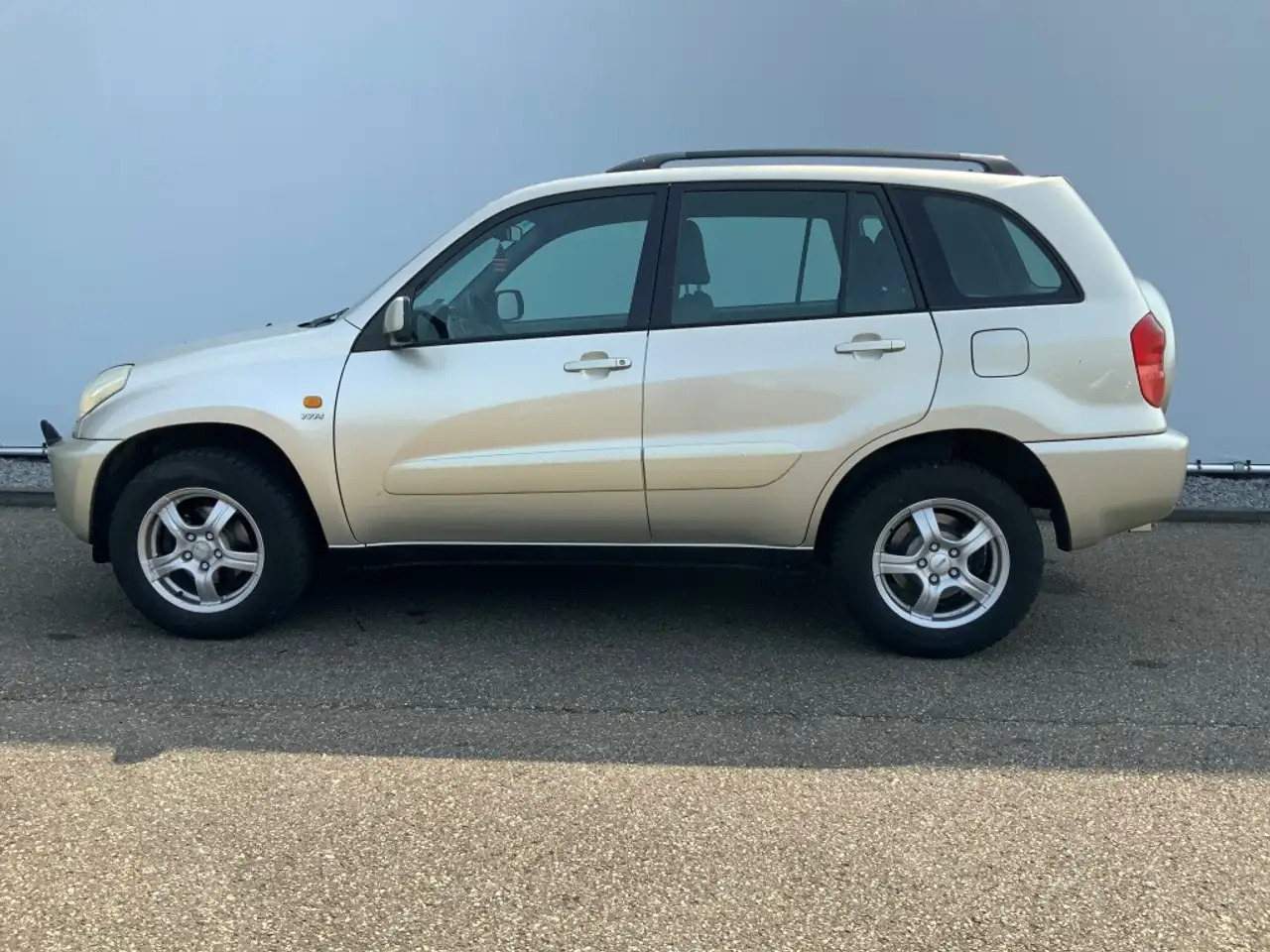 Toyota RAV 4 EXPORT FIXPRICE !!!! 4X4 Airco Cruise Automaat Alu - SUV: Foto 3 Toyota RAV 4 EXPORT FIXPRICE !!!! 4X4 Airco Cruise Automaat Alu - SUV: Foto 3