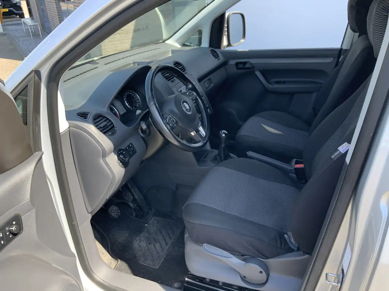 Volkswagen Caddy 1.6 TDI Airco Imperiaal Trekhaak 1400 kg navi Crui - Autoutilitară compactă: Foto 4 Volkswagen Caddy 1.6 TDI Airco Imperiaal Trekhaak 1400 kg navi Crui - Autoutilitară compactă: Foto 4