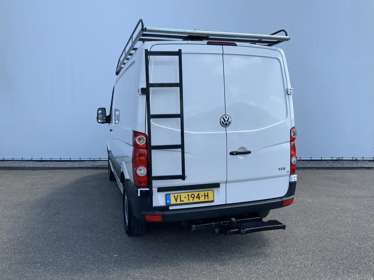 Volkswagen Crafter 35 2.0 TDI L1H1 Airco Cruise 3 Zits Trekhaak 2000 - Dubă: Foto 2 Volkswagen Crafter 35 2.0 TDI L1H1 Airco Cruise 3 Zits Trekhaak 2000 - Dubă: Foto 2