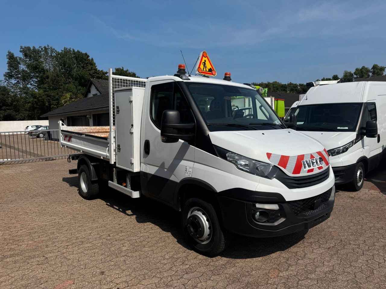 Iveco 70C18 Kipper 3625 kg Nutzlast! Klima EURO 6C - Autoutilitară basculantă: Foto 3 Iveco 70C18 Kipper 3625 kg Nutzlast! Klima EURO 6C - Autoutilitară basculantă: Foto 3