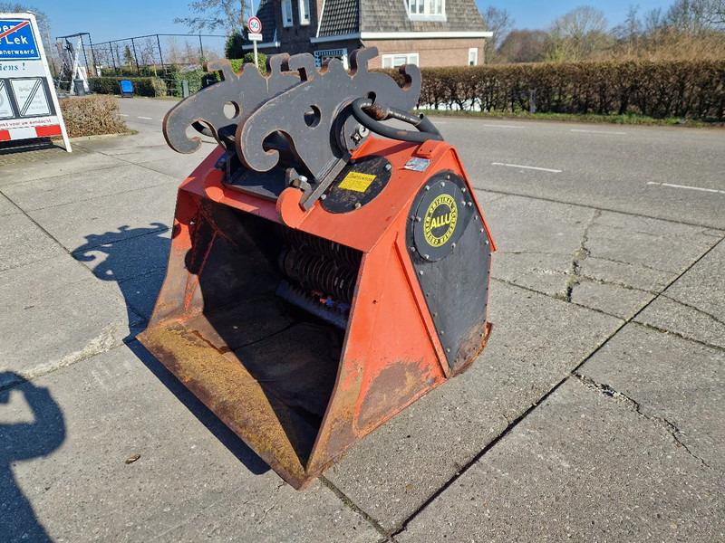 ALLU SC 2-15 original screener crusher CW30/40 zeer weinig gebruikt - Cupă pentru Utilaje constructii: Foto 3 ALLU SC 2-15 original screener crusher CW30/40 zeer weinig gebruikt - Cupă pentru Utilaje constructii: Foto 3