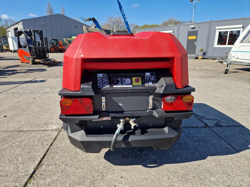 Atlas-Copco CPS2.0 in nieuwstaat met 100 uur! - Compresor de aer: Foto 5 Atlas-Copco CPS2.0 in nieuwstaat met 100 uur! - Compresor de aer: Foto 5