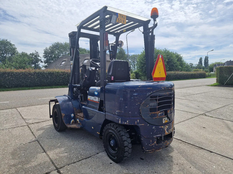 Caterpillar DP25K met breed vorkenbord - Stivuitor diesel: Foto 3 Caterpillar DP25K met breed vorkenbord - Stivuitor diesel: Foto 3