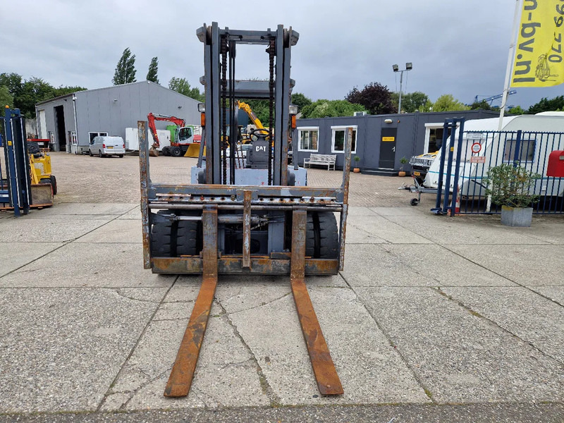 Caterpillar DP60 met geïntegreerde sideshift - Stivuitor diesel: Foto 4 Caterpillar DP60 met geïntegreerde sideshift - Stivuitor diesel: Foto 4