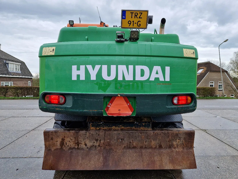 Hyundai Robex 160W-9A met 6-cilinder Cummins motor - Excavator pe roţi: Foto 3 Hyundai Robex 160W-9A met 6-cilinder Cummins motor - Excavator pe roţi: Foto 3