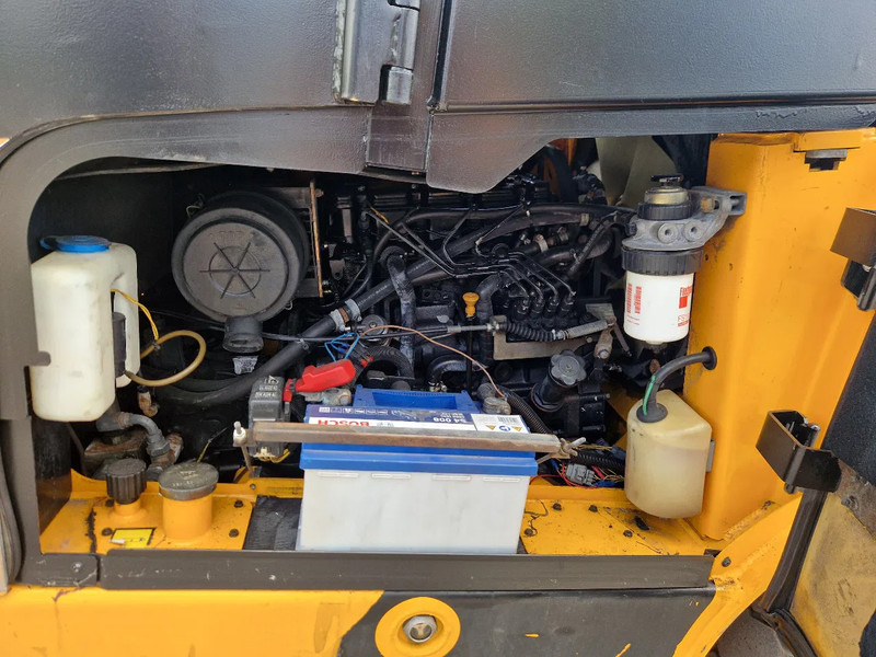 JBC TLT35D Teletruk - Stivuitor diesel: Foto 5 JBC TLT35D Teletruk - Stivuitor diesel: Foto 5