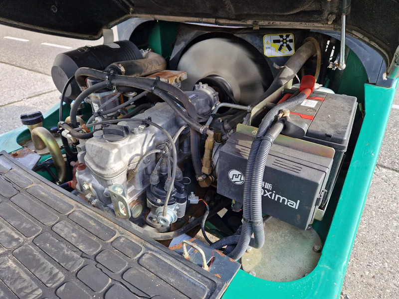 Stivuitor GPL Maximal Nissan Zhejiang 2.5 ton LPG LOW HOURS: Foto 6