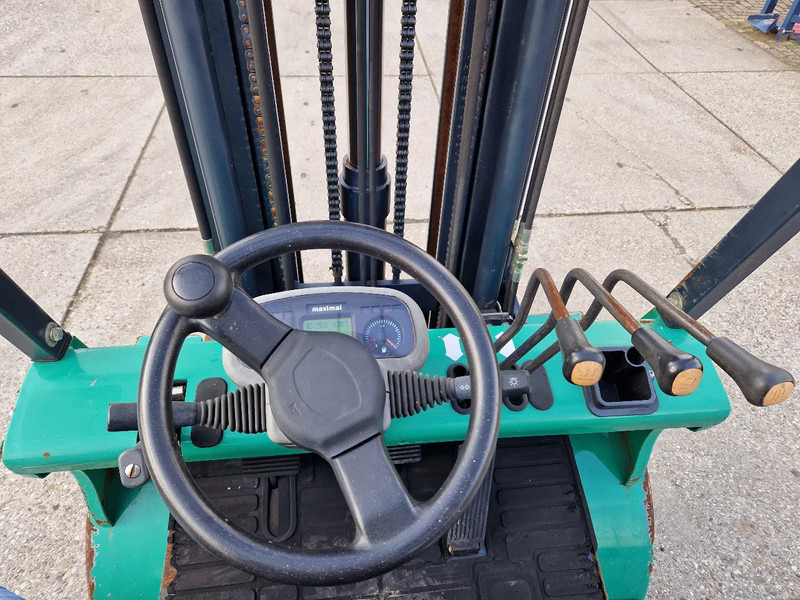 Stivuitor GPL Maximal Nissan Zhejiang 2.5 ton LPG LOW HOURS: Foto 9