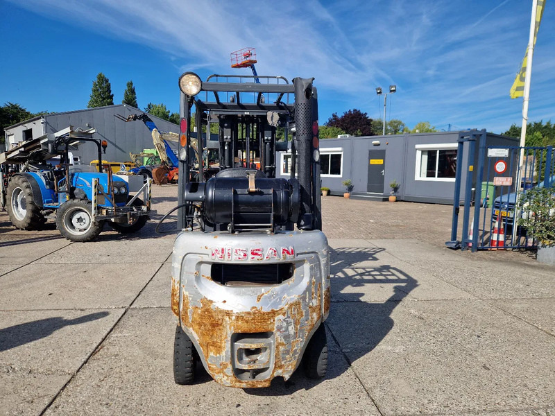 Nissan 1800 kg. LPG met keuring - Stivuitor GPL: Foto 4 Nissan 1800 kg. LPG met keuring - Stivuitor GPL: Foto 4