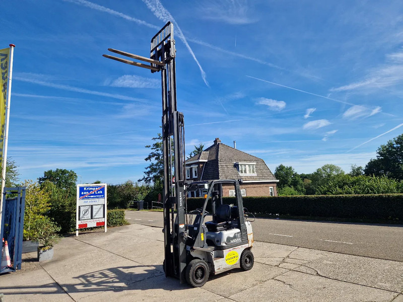 Nissan 1800 kg. LPG met keuring - Stivuitor GPL: Foto 2 Nissan 1800 kg. LPG met keuring - Stivuitor GPL: Foto 2