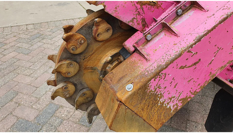 Onbekend Bandit 2900T stobbenfrees/stronkenfrees met afstandsbediening - Taietor de cioturi: Foto 5 Onbekend Bandit 2900T stobbenfrees/stronkenfrees met afstandsbediening - Taietor de cioturi: Foto 5