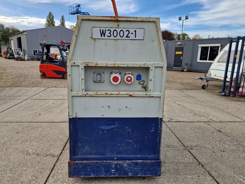 Onbekend geluidgedempt aggregaat met Stamford generator 72.5 kVA - Generator electric: Foto 4 Onbekend geluidgedempt aggregaat met Stamford generator 72.5 kVA - Generator electric: Foto 4