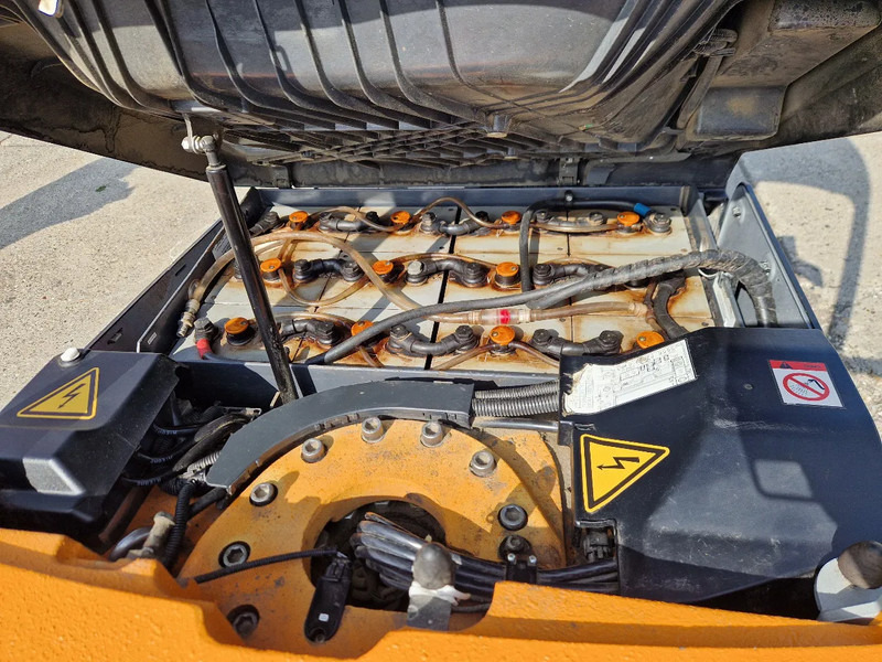 Still RX50-16 hefhoogte 4.95m, incl. keuring - Electrostivuitor: Foto 5 Still RX50-16 hefhoogte 4.95m, incl. keuring - Electrostivuitor: Foto 5