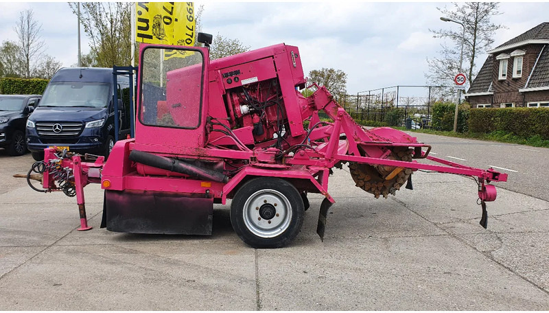 VERMEER SC1102 stobbenfrees/stronkenfrees op aanhanger - Taietor de cioturi: Foto 1 VERMEER SC1102 stobbenfrees/stronkenfrees op aanhanger - Taietor de cioturi: Foto 1