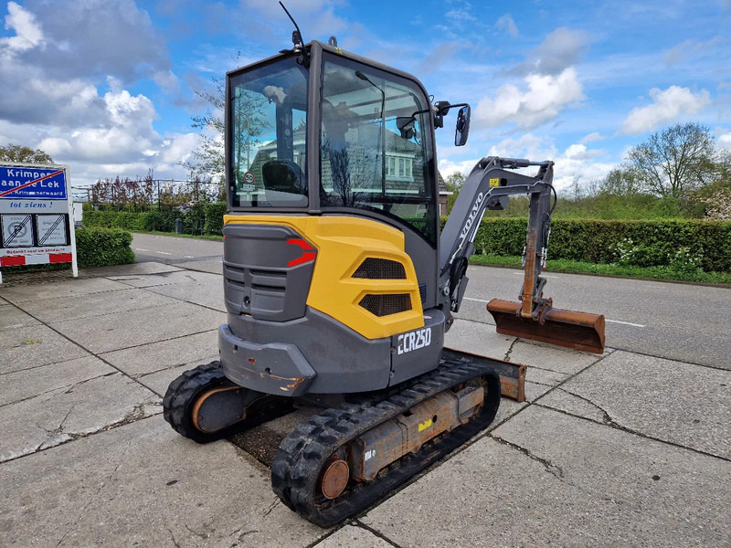 Volvo ECR25D met 2562 uur - Mini excavator: Foto 5 Volvo ECR25D met 2562 uur - Mini excavator: Foto 5