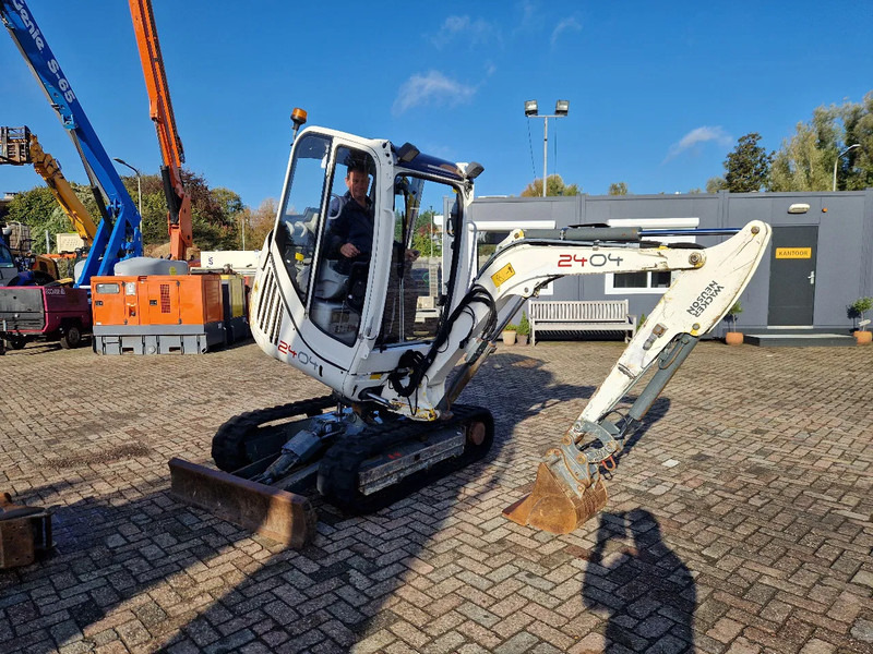 WACKER NEUSON 2404RD met nivelleersysteem, mountain proof - Mini excavator: Foto 1 WACKER NEUSON 2404RD met nivelleersysteem, mountain proof - Mini excavator: Foto 1