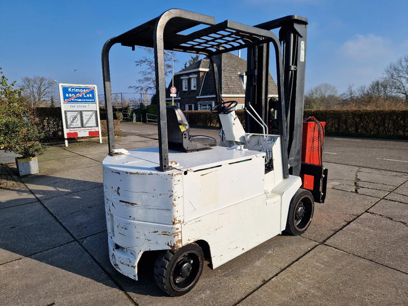 Yale 4.5 ton elektrisch triplomast - Electrostivuitor: Foto 4 Yale 4.5 ton elektrisch triplomast - Electrostivuitor: Foto 4