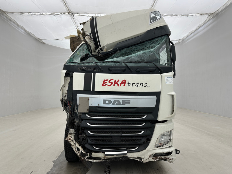 DAF XF 460 Super Space Cab - Cap tractor: Foto 2 DAF XF 460 Super Space Cab - Cap tractor: Foto 2