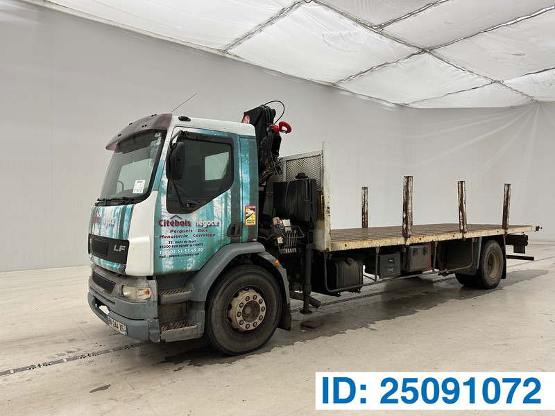DAF LF55.210 - Camion platformă, Camion cu macara: Foto 1 DAF LF55.210 - Camion platformă, Camion cu macara: Foto 1