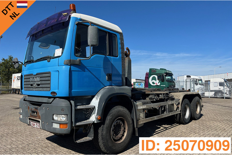 MAN TGA 26.410 - 6x4 - Camion cu cârlig: Foto 1 MAN TGA 26.410 - 6x4 - Camion cu cârlig: Foto 1