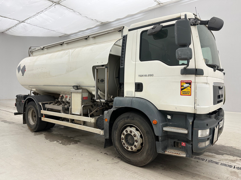 MAN TGM 18.290 - 4x2 - Camion cisternă: Foto 3 MAN TGM 18.290 - 4x2 - Camion cisternă: Foto 3
