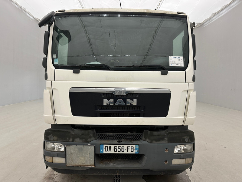 MAN TGM 26.340 - 6x2 - Camion cisternă: Foto 2 MAN TGM 26.340 - 6x2 - Camion cisternă: Foto 2