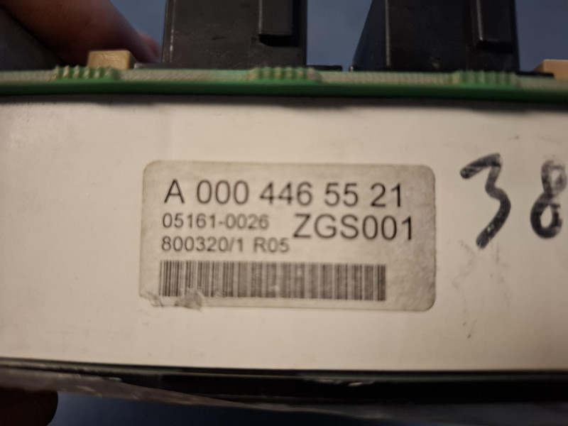 Mercedes-Benz A0004465521 Toerenteller A0004465521 - Tablou de bord pentru Camion: Foto 4 Mercedes-Benz A0004465521 Toerenteller A0004465521 - Tablou de bord pentru Camion: Foto 4