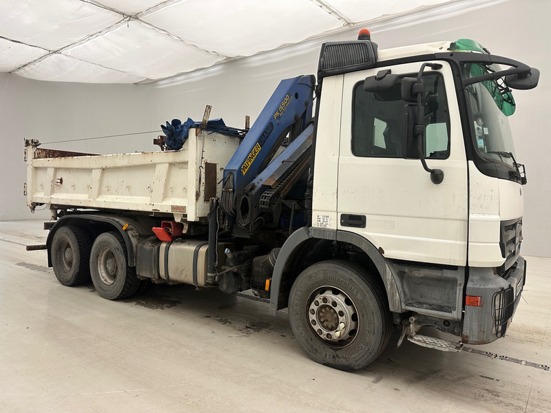 Mercedes-Benz Actros 2632 - 6x4 - Camion basculantă, Camion cu macara: Foto 3 Mercedes-Benz Actros 2632 - 6x4 - Camion basculantă, Camion cu macara: Foto 3