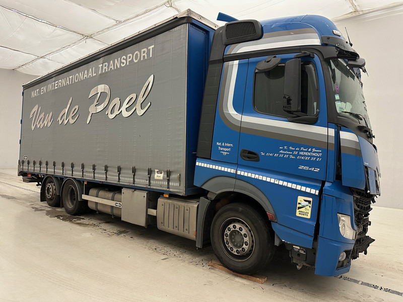 Mercedes-Benz Actros 2642 - 6x2 - Camion cu prelată: Foto 3 Mercedes-Benz Actros 2642 - 6x2 - Camion cu prelată: Foto 3