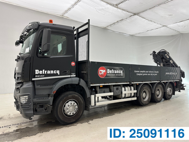 Mercedes-Benz Arocs 3240 - 8x4 - Camion platformă, Camion cu macara: Foto 1 Mercedes-Benz Arocs 3240 - 8x4 - Camion platformă, Camion cu macara: Foto 1