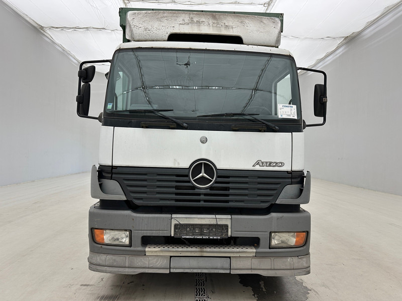 Mercedes-Benz Atego 1823 - Camion cu prelată: Foto 2 Mercedes-Benz Atego 1823 - Camion cu prelată: Foto 2