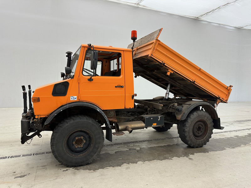 Mercedes-Benz Unimog U427 - Camion basculantă: Foto 4 Mercedes-Benz Unimog U427 - Camion basculantă: Foto 4