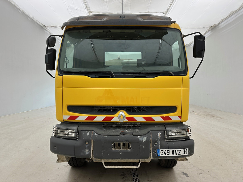 Renault Kerax 380 - 6x4 - Camion cisternă: Foto 2 Renault Kerax 380 - 6x4 - Camion cisternă: Foto 2