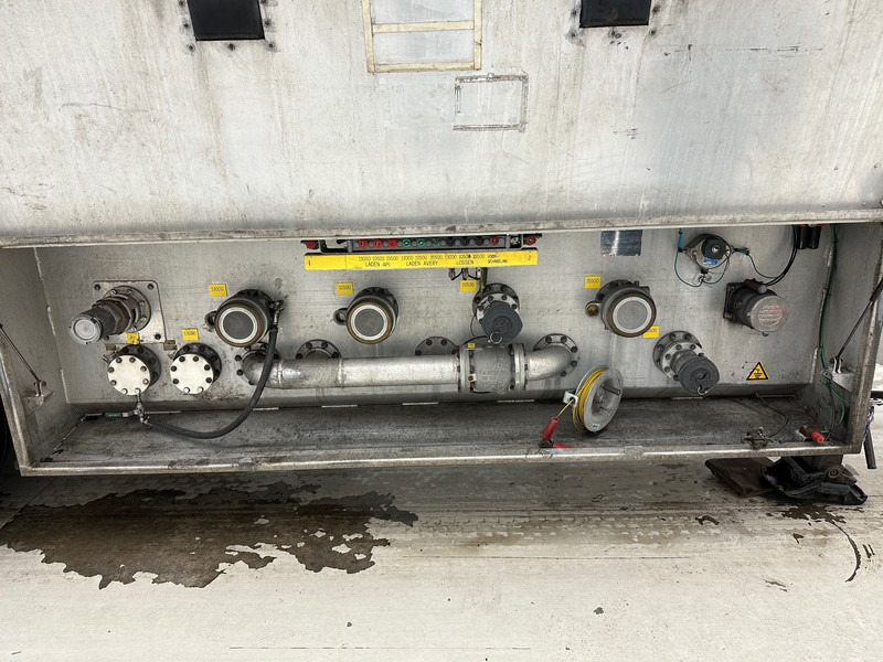 Stokota Tank 39000 L - Semiremorcă cisternă: Foto 4 Stokota Tank 39000 L - Semiremorcă cisternă: Foto 4