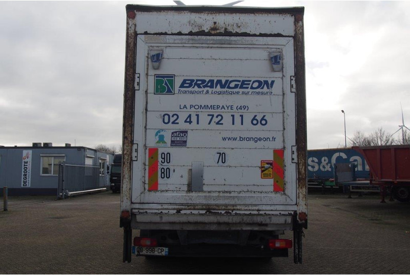 Volvo FE 260 - Camion furgon: Foto 5 Volvo FE 260 - Camion furgon: Foto 5