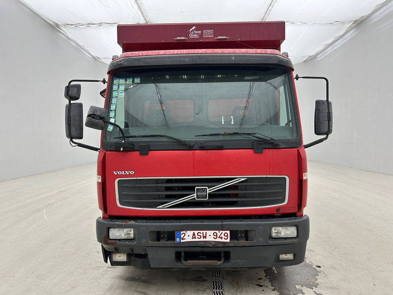 Volvo FL 220 - Camion cu prelată: Foto 2 Volvo FL 220 - Camion cu prelată: Foto 2