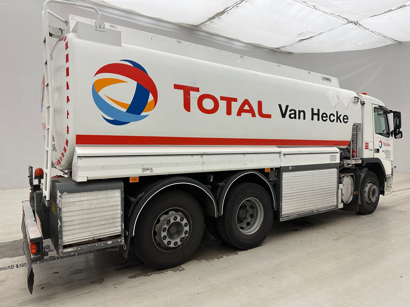 Volvo FM 300 - 6x2 - Camion cisternă: Foto 4 Volvo FM 300 - 6x2 - Camion cisternă: Foto 4