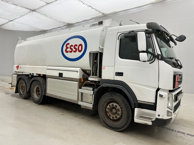 Volvo FM 380 - 6x2 - Camion cisternă: Foto 3 Volvo FM 380 - 6x2 - Camion cisternă: Foto 3