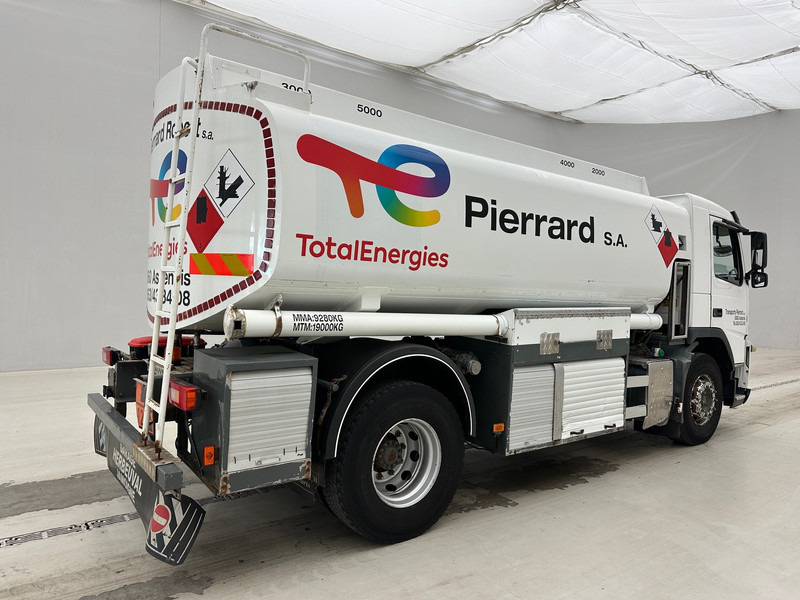 Volvo FM400 - Camion cisternă: Foto 4 Volvo FM400 - Camion cisternă: Foto 4