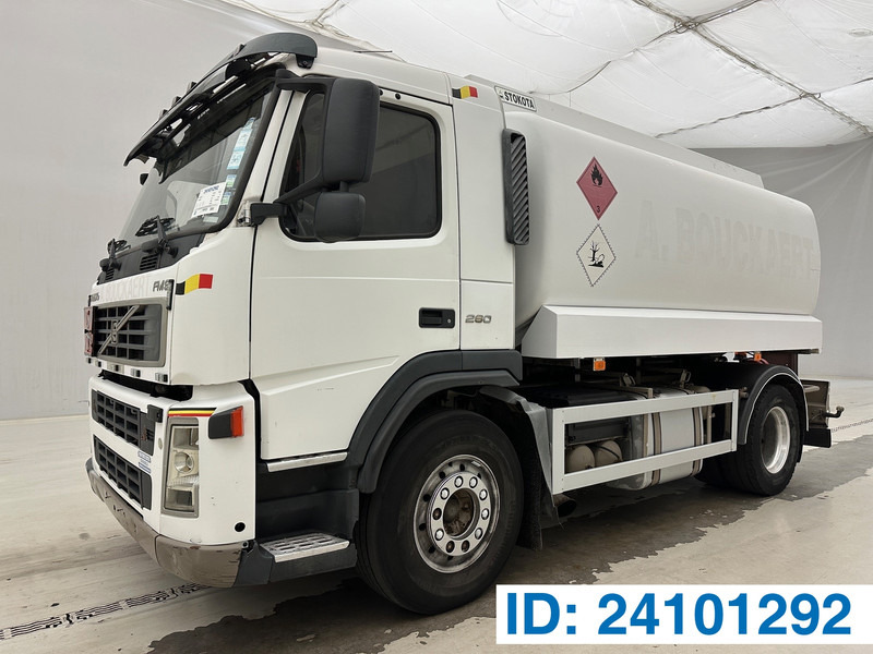 Volvo FM9.260 - Camion cisternă: Foto 1 Volvo FM9.260 - Camion cisternă: Foto 1
