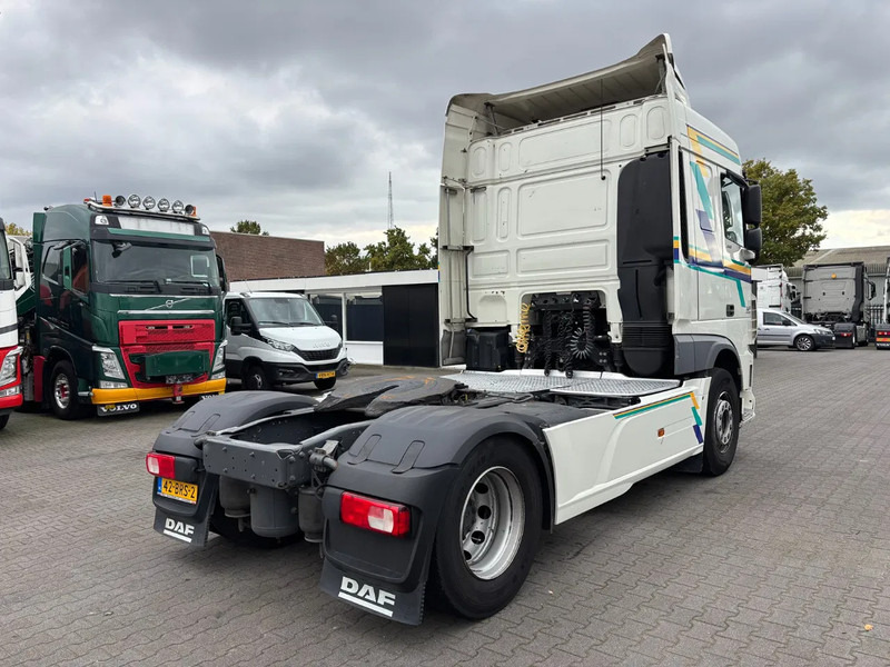 DAF XF 460 Spacecab Euro 6 - Cap tractor: Foto 4 DAF XF 460 Spacecab Euro 6 - Cap tractor: Foto 4